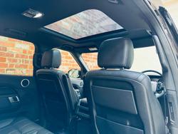 2019 Land Rover Discovery SD6 SE Series 5 MY20 4X4 Dual Range Black