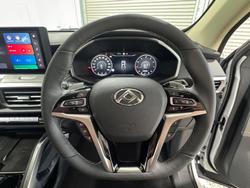 2025 LDV D90 Executive