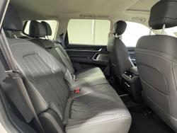 2025 LDV D90 Executive