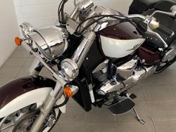 2011 Suzuki Boulevard C109RT (VLR1800T) Boulevard Red