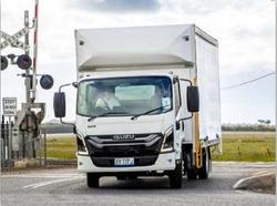 2025 Isuzu Nqr 88-190 FRIEGHTPACK
