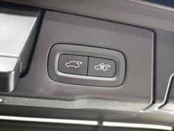 2021 Volvo XC60 B5 Momentum