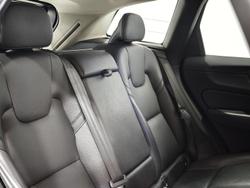 2021 Volvo XC60 B5 Momentum