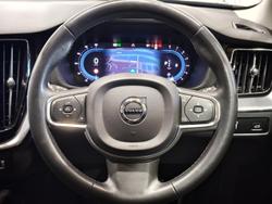 2021 Volvo XC60 B5 Momentum