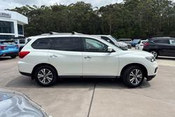 2018 Nissan Pathfinder ST