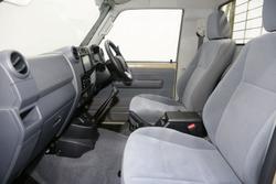 2025 Toyota Landcruiser GXL