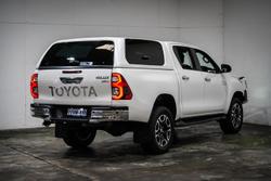 2022 Toyota Hilux SR5
