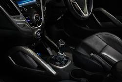 2016 Hyundai Veloster +