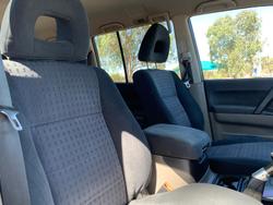 2006 Mitsubishi Pajero VR-X