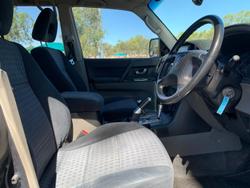 2006 Mitsubishi Pajero VR-X