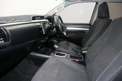 2018 Toyota Hilux SR5