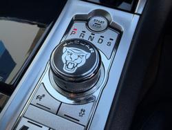 2014 Jaguar XF Premium Luxury