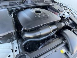 2014 Jaguar XF Premium Luxury