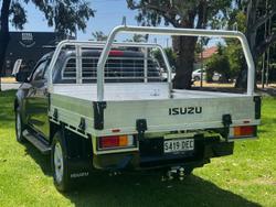 2023 Isuzu D-MAX LS-M