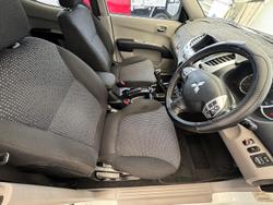 2012 Mitsubishi Triton GLX-R