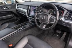 2018 Volvo XC60 T5 Momentum