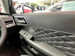 2023 Mitsubishi Outlander Exceed