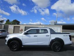 2025 Isuzu D-MAX X-TERRAIN