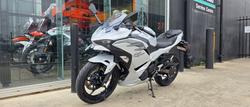 2025 Kawasaki NINJA 500 WHITE