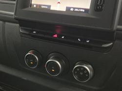 2025 Renault Master Pro 110kW X62 Phase 2 MY25 Mineral White