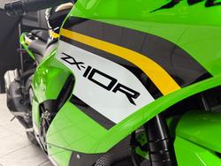 2025 Kawasaki NINJA ZX-10R Green