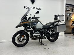 2015 BMW Motorrad R1200 GS ADVENTURE Green