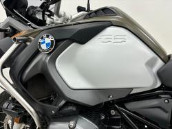 2015 BMW Motorrad R1200 GS ADVENTURE Green