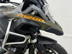 2015 BMW Motorrad R1200 GS ADVENTURE Green
