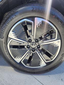 2025 Jaecoo J5 EV Summit