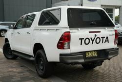 2016 Toyota Hilux SR
