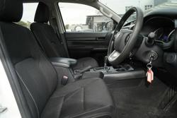 2016 Toyota Hilux SR