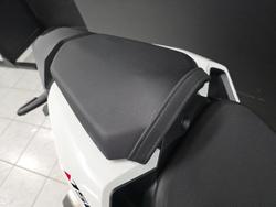 2023 Honda CB750 (HORNET) White