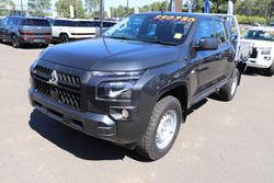 2025 Mitsubishi Triton GLX