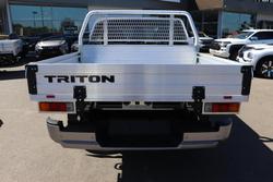 2025 Mitsubishi Triton GLX