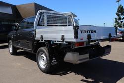 2025 Mitsubishi Triton GLX