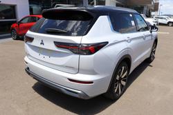 2025 Mitsubishi Outlander Exceed Tourer