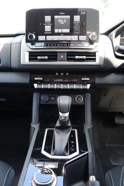 2025 Mitsubishi Triton GLS