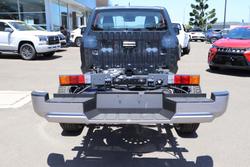 2025 Mitsubishi Triton GLX