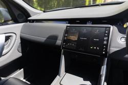 2024 Land Rover Discovery Sport P250 Dynamic SE