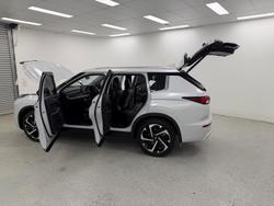 2023 Mitsubishi Outlander Exceed ZM MY23 AWD White