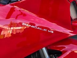 2019 DUCATI PANIGALE V4 RED