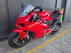 2019 DUCATI PANIGALE V4 RED