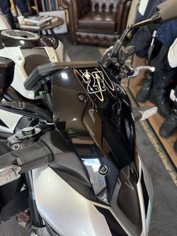 2025 Kawasaki Z900 (ZR900) Silver/Black