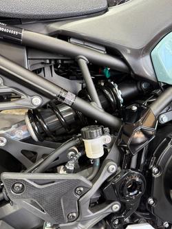 2025 Kawasaki Z900 (ZR900) Silver/Black