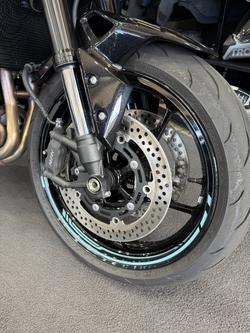 2025 Kawasaki Z900 (ZR900) Silver/Black