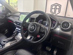 2021 MG HS Essence SAS23 MY21 York White