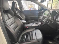 2021 MG HS Essence SAS23 MY21 York White