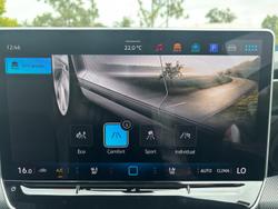 2025 Volkswagen Golf 110TSI R-Line