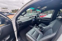 2024 Toyota Hilux Rogue 48V