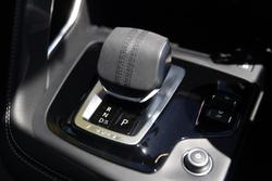 2024 Jaguar E-PACE P250 R-Dynamic SE